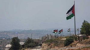 Israeli, Palestinian civil society meet in France