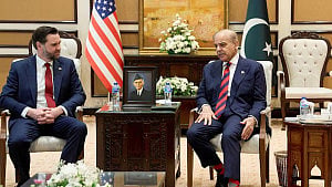 US, Iran reach deal after talks: Pakistan PM