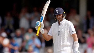 Root reaches 14,000-run milestone