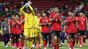 S Korea players boycott media over Son military row