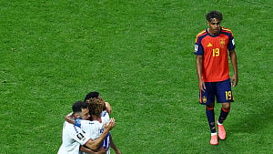 Yamal starts for Spain against Saudi