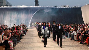 Louis Vuitton Paris show sparks scrutiny in heatwave