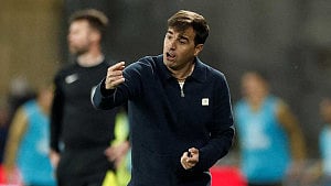 Novell succeeds Hjulmand at Leverkusen