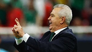 Aguirre downplays Mexico group-stage milestone