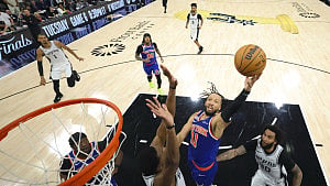 Knicks win NBA Championship after 53 years