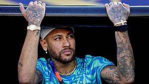 Brazil hope for Neymar return vs Scotland