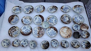Norway recovers porcelain, chandeliers from 18th century shipwreck