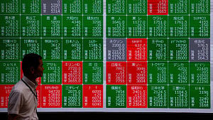 Oil slides on Iran supply prospects