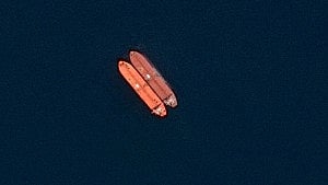 US using Iranian smuggling tactic to sneak oil out of the Gulf
