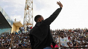 Barred Somali referee to get full WC pay