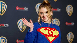 ‘Supergirl’ brings reluctant hero to big screen