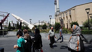 Trump cancels planned strikes against Iran