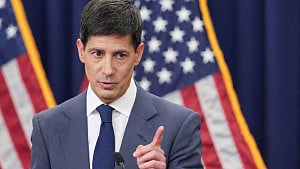 Warsh kicks off Fed chief era with sweeping review
