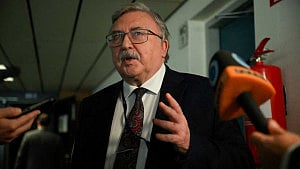 US preparing draft resolution condemning Iran at IAEA