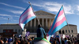 US SC poised to rule on gun laws, transgender athletes