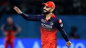 Kohli recalled for England tour pending fitness