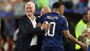 France coach backs Mbappe to break World Cup scoring record