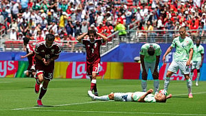 Misses give Swiss headaches after Qatar draw