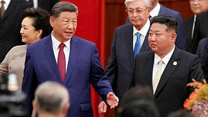 Xi arrives in North Korea for summit