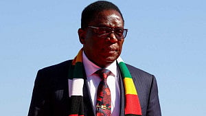 Zimbabwe approves bill extending president's term