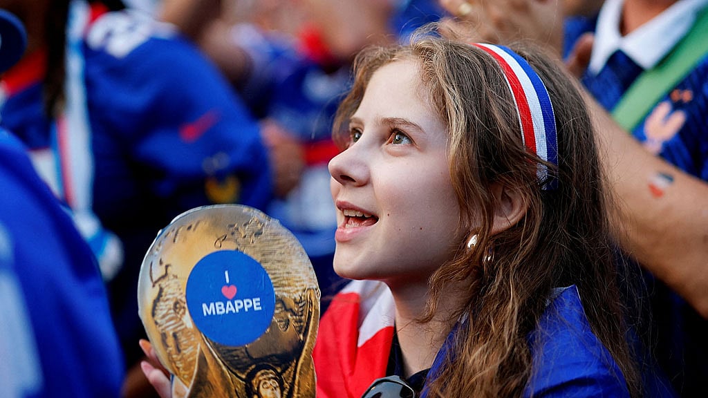 France, Norway battle for group supremacy