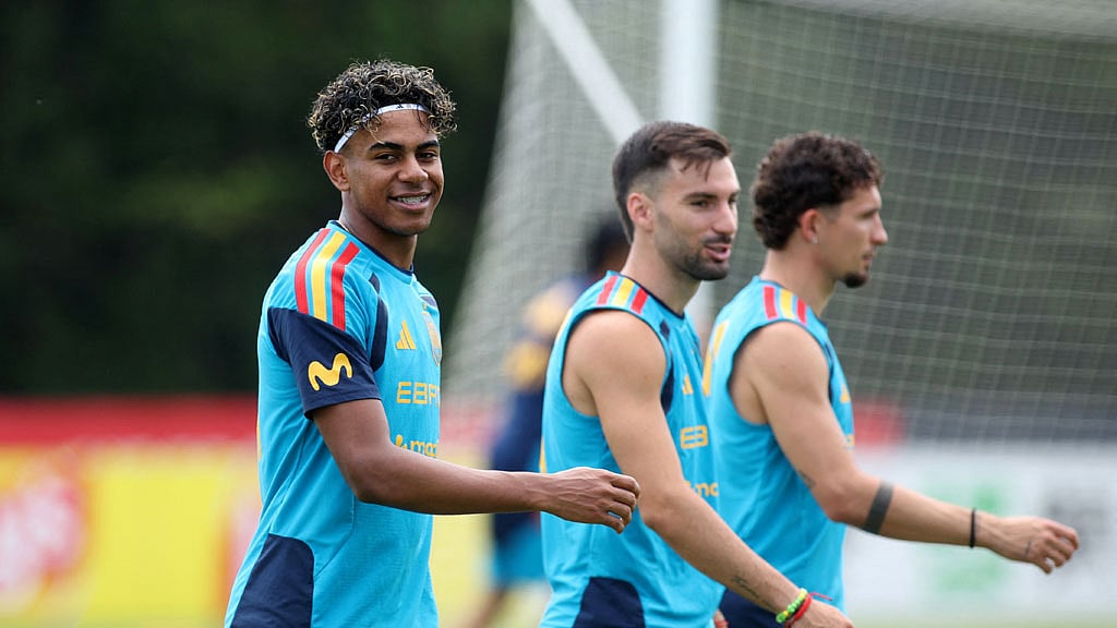 Spain face tiny Cape Verde in collision of swagger and wonder