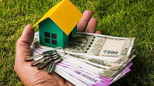 How much down payment is best for a home loan?