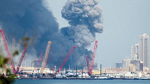 Iran strikes on Gulf may widen war