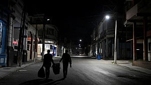 Cuba restores power to Havana after grid collapse