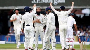 Boycott slates England's Ashes review