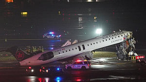Pilot, co-pilot killed in LaGuardia crash