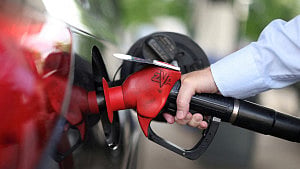 Oil prices retreat, bonds struggle on hawkish rate repricing