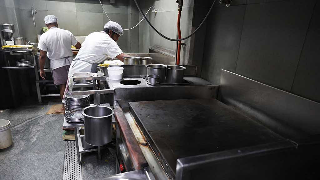 A griddle is switched off to conserve LPG gas inside Vidyarthi Bhavan restaurant, as restaurants and hotels in southern India, including the IT hub of Bengaluru, have warned of shutdowns amid disruptions in commercial LPG supply, following the US-Israeli conflict with Iran, in Bengaluru, India, Mar 10, 2026. REUTERS/Priyanshu Singh