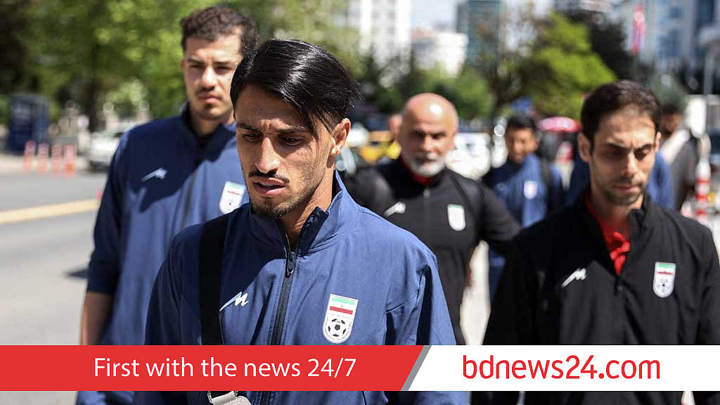 Iran players seek US, Canada visas in Turkey