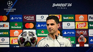 Arsenal hungry for history against PSG
