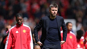 Carrick’s steady hand wins permanent United job