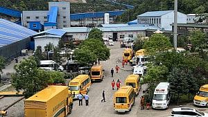China coal mine blast kills 90