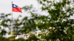Ready to 'crush' any Taiwan independence bid: China