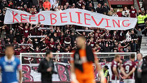 Hearts in sight of Scottish title