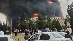 8 die at shopping mall fire in Iran: media