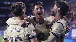 Barca beat Osasuna, close in on LaLiga title