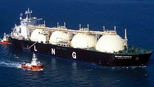 Govt to import 3 LNG cargoes at even steeper prices