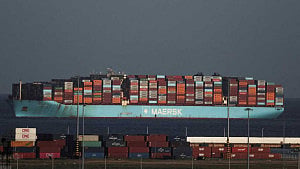 US military escorts Maersk ship through Hormuz