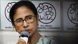 Mamata refuses to resign after defeat to Modi's BJP