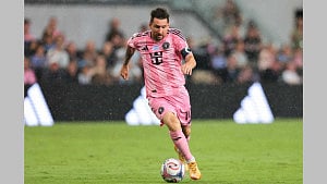 Messi dealing with ‘overload, fatigue in hamstring’