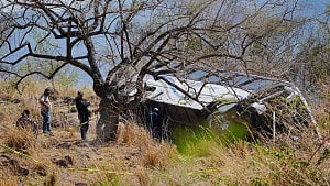 Mexico highway bus crash kills 11