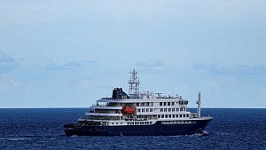 Hantavirus-hit ship due to arrive at final destination Rotterdam port