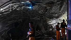 3 dead, 17 missing after Philippine building collapse