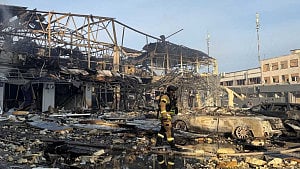 Russian attacks kill 27 in eastern Ukraine