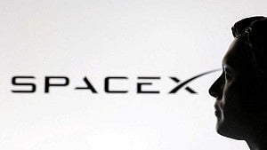 FAA outlines SpaceX plan for 10,000 launches